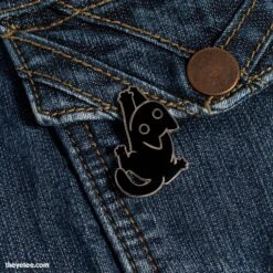 Clingy Amaro -The Yetee Shop ClingyAmaroPin PH03